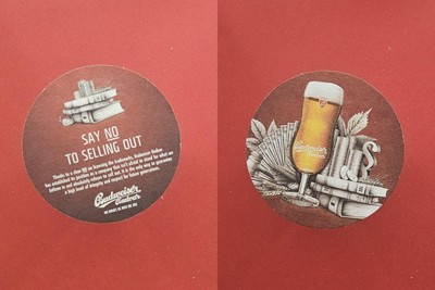 Budweiser Budvar Say no to selling out Brauerei Bierdeckel Bier