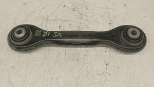 Vordere Schwinge suspendiert. Post. Links BMW Serie 1 (E81/E87) 118d DPF Ber.