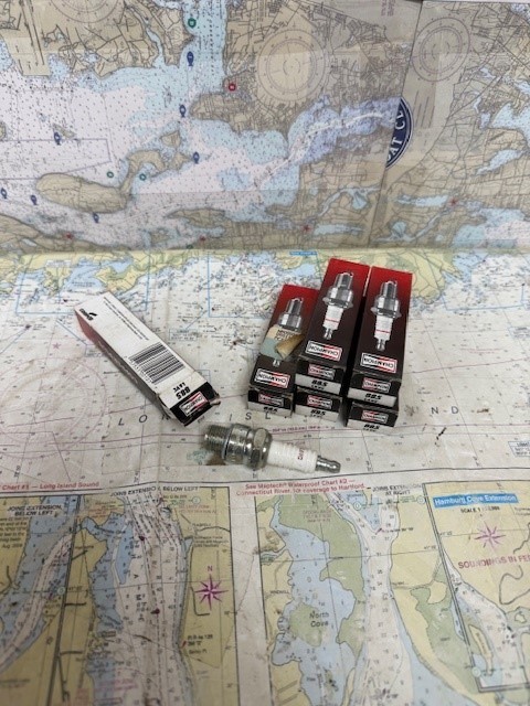 Champion pack of 6 #L6VC Copper Plus Spark Plug 885.