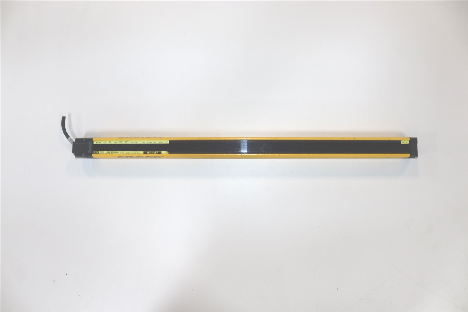 OMRON SAFETY LIGHT CURTAIN RECEIVER, 14MM RESOLUTION F3SG-4RA0560-14-D