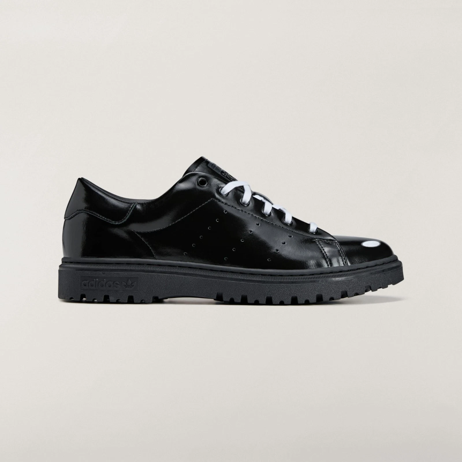 adidas x Spongebob Freizeit - Men's Shoes - Black / Black JQ6779
Opens in a new window or tab