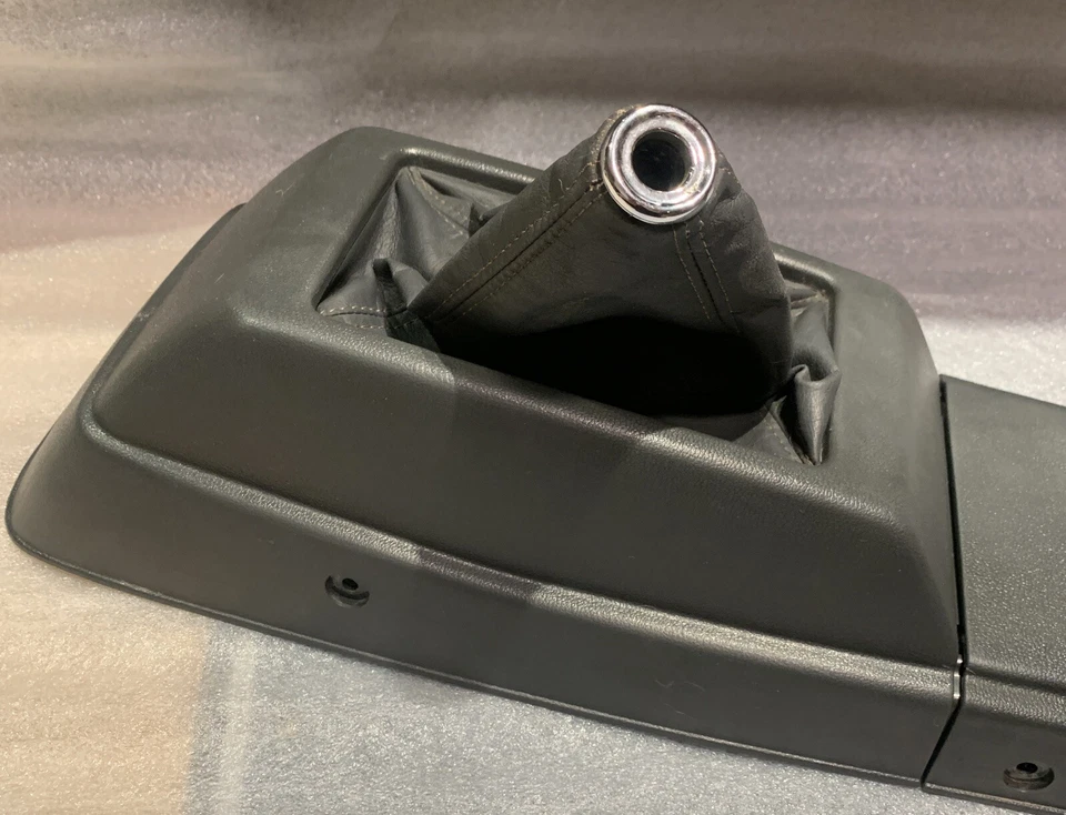 Honda Accord 1982-1985 OEM consola central palanca de cambios manual gris con bota de cambio Foto 2 de 4