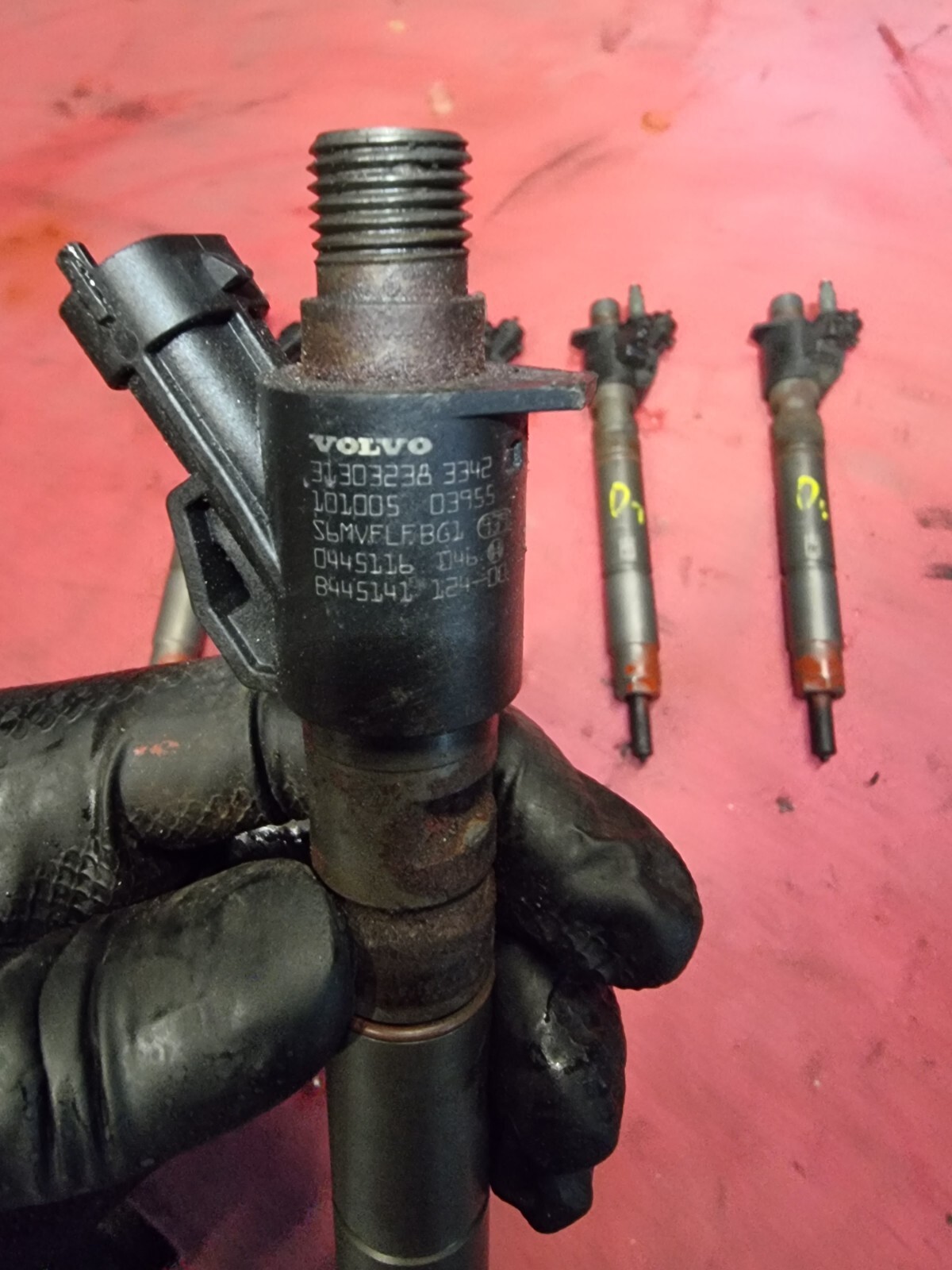 VOLVO S60 S80 V60 V70 C70 V50 2.0 DIESEL D3 D4 INJECTORS X 5 31303238