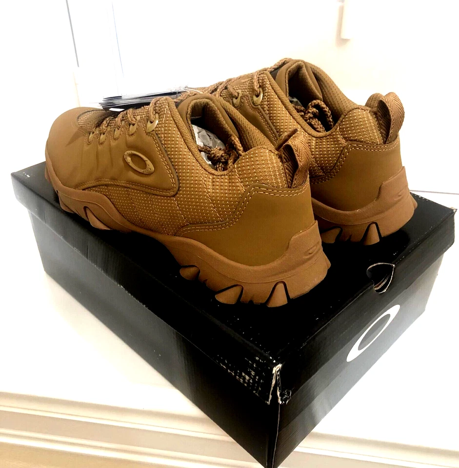 NEW OAKLEY TEETH XE SHOES Size 11 Cigar Brown Limited Edition Iconic All-Terrain - Image 4 of 4