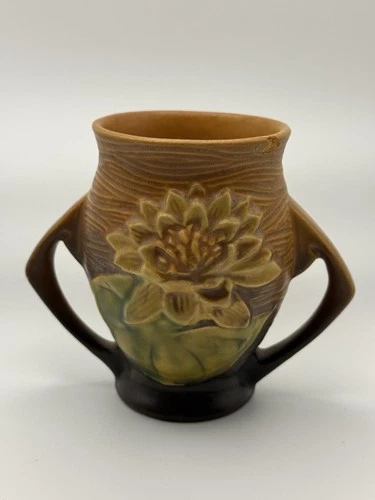 Vintage Roseville pottery vase or jug with mold number 71-4.