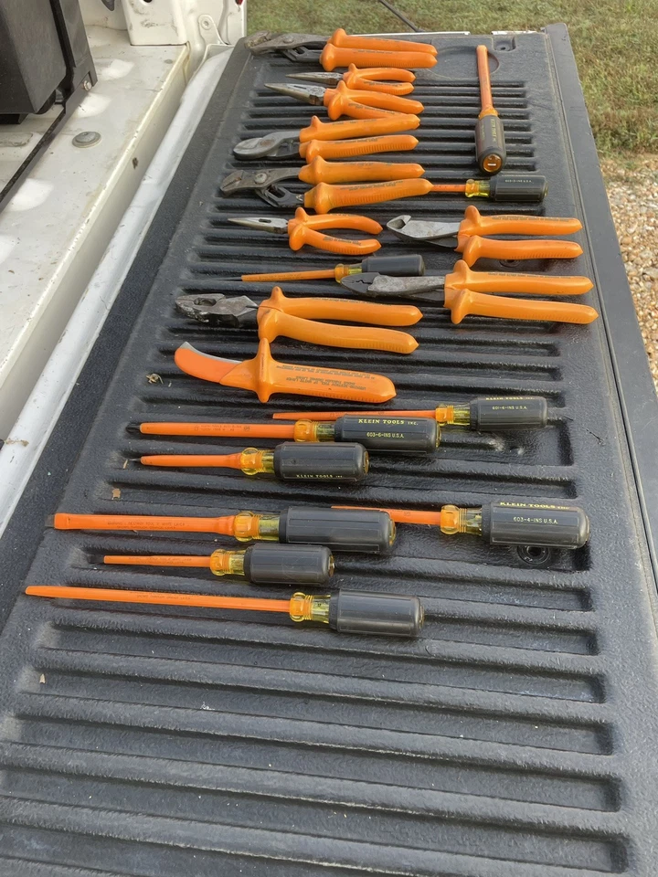 Juego de herramientas aislantes Klein 22 piezas 1000v 33527 con estuche. Leer descripción. Foto 4 de 4