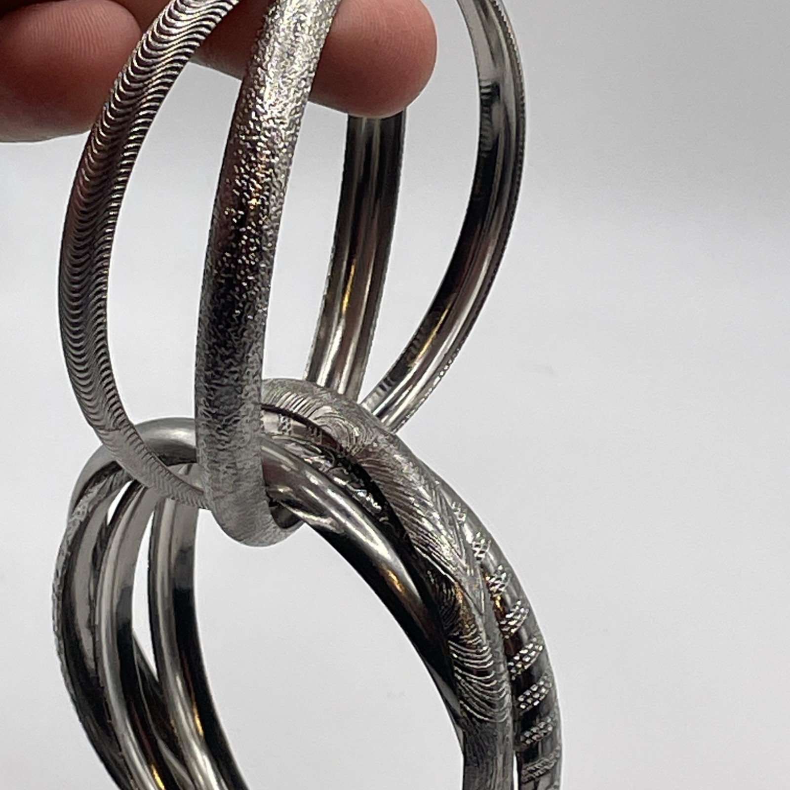 Bracelet Chunky Patterned Ornate Interlocked Jang… - image 8