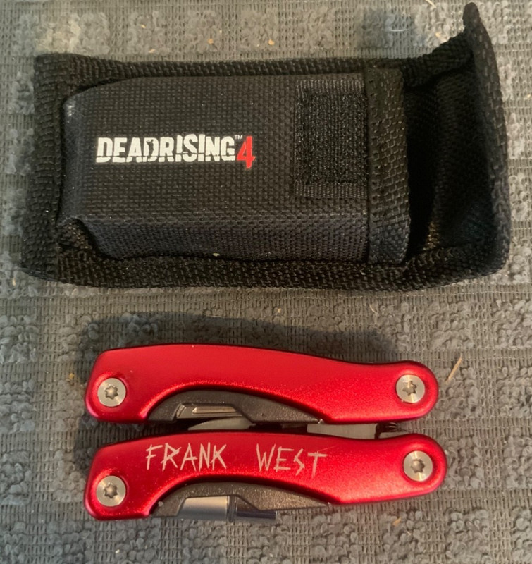 Deadrising 4 Mini Multi-Tool, Frank West, Red, Loot Crate, 3 inch.
