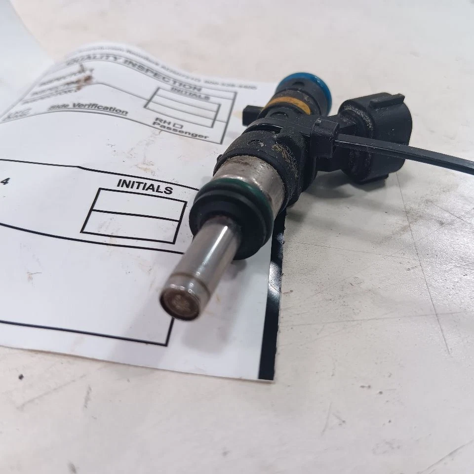 Inyector de inyección de combustible híbrido enchufable Phev para Mitsubishi Outlander 14-22 Foto 3 de 4