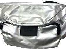 VICTORIA'S SECRET WOMEN FANNY PACK BELT BAG BEAUTY TRAVEL CASE SILVER METALLIC