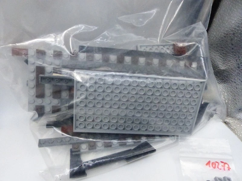 LEGO Icons 10277 Crocodile Locomotive (6657) - Bild 4 von 4