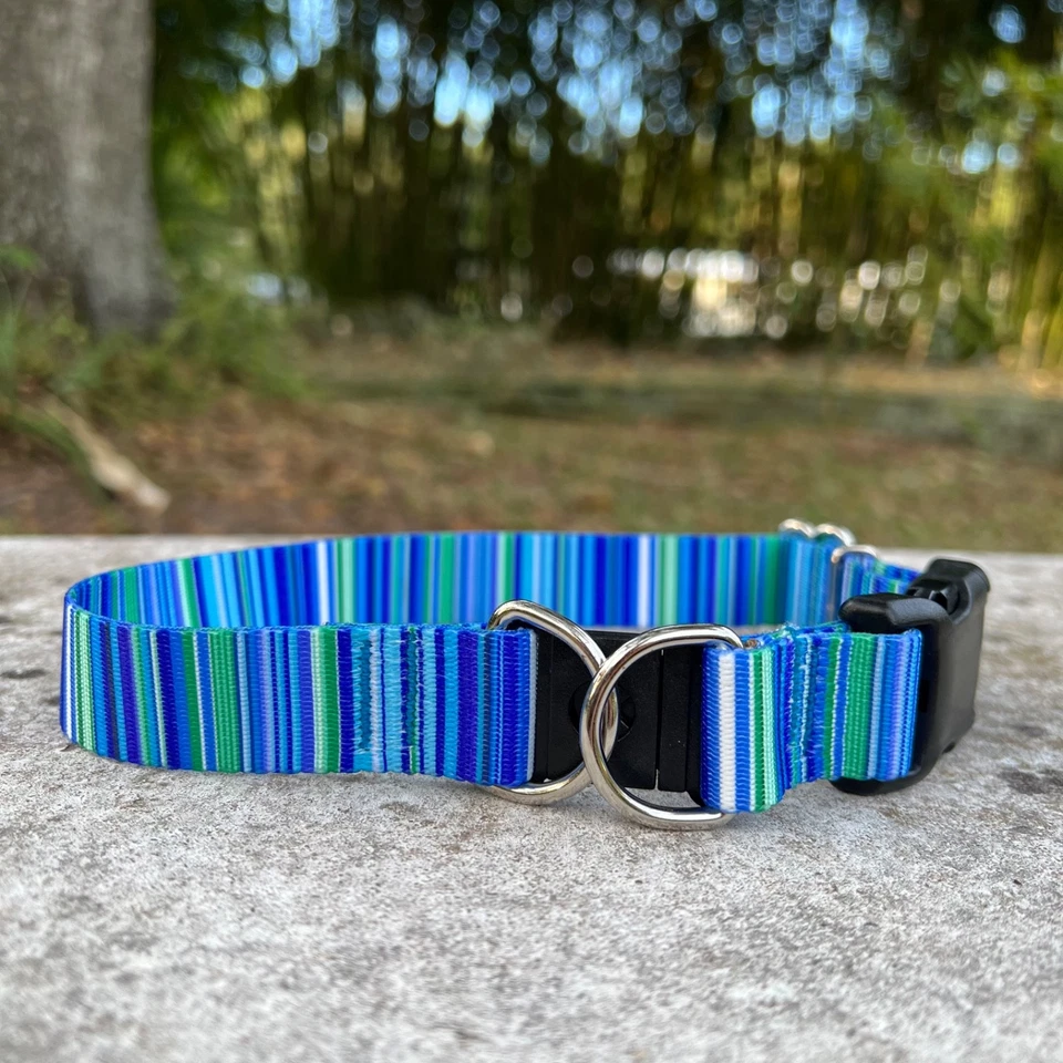 Collar de perro separable de 1 pulgada de ancho para perros grandes - rayas azules/verdes hecho en EE. UU. Foto 2 de 4