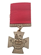 Replica Victoria Cross VC Gallantry Award Decoration Medal