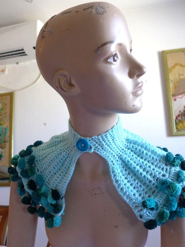 KRAGEN SCHAL CAPELET HANDARBEIT HALSWÄRMER ACRYL HELLBLAU WOLLE HÄKELN GESCHENK - Bild 8 von 12