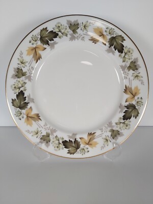 Royal Doulton Speiseteller ''Larchmont'' Muster