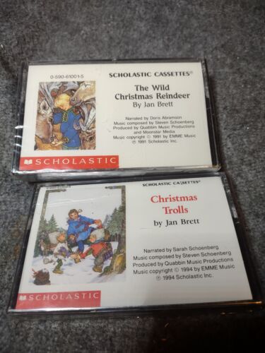 2 Scholastic Cassettes MINT NEW CHRISTMAS TROLL WILD CHRISTMAS REINDEER Sealed - Afbeelding 1 van 4
