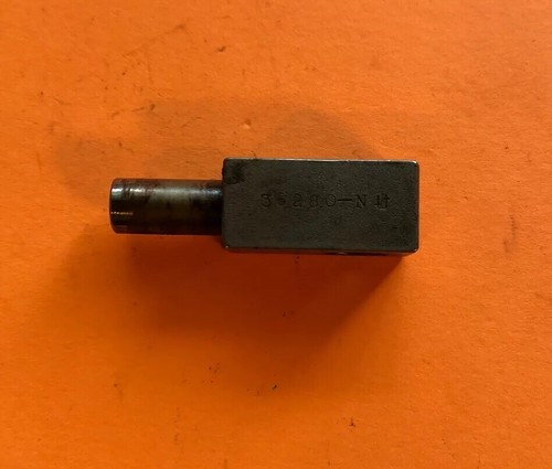 *USED* 36280N-UNION SPECIAL-PRESSER FOOT LIFTER BRACKET-FREE SHIPPING*