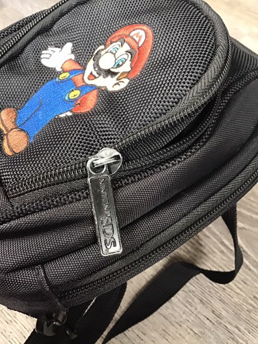 Nintendo Super Mario Bros Case Mini Backpack GameBoy DS Bag Black VTG - Picture 4 of 7
