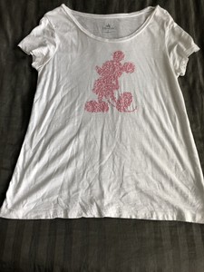camiseta blanca lentejuelas
