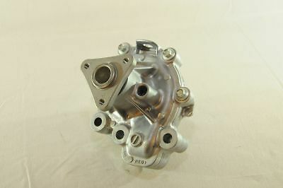 Mazda F8 Water Pump for Mazda 323, Familia, Capella