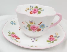 Shelley Teacup Saucer Roses Red Daisy Coffee Plate White Floral Vintage England