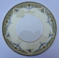 Royal Worcester Desert Plate - The Duchess Pattern - Made between 1935 and 1959