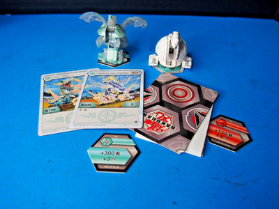 Bakugan Evolutions Platinum Series Neo Trox & Neo Pegatrix