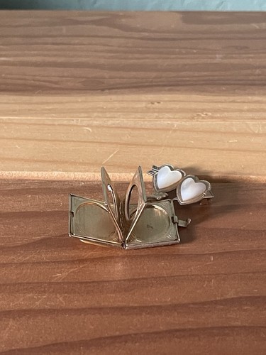 Vintage Guilloche Perle Fleur de Lis 4 Bilder Medaillon Brosche 1+1" - Bild 4 von 12