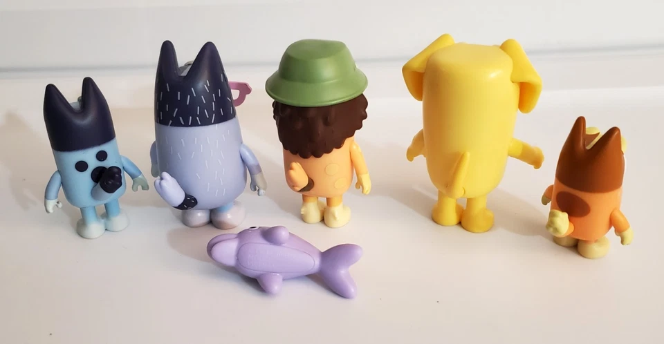 LOTE de 6 figuras azules - Nana, abuelo, bingo, azul, bailarina gris, padre de la suerte Foto 3 de 4