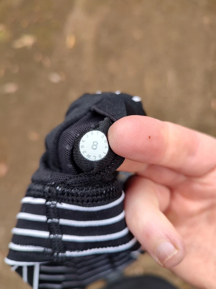 Бюстгальтер Lululemon Energy с длинными ремешками черный в полоску размер 8 - Изображение 3 из 3