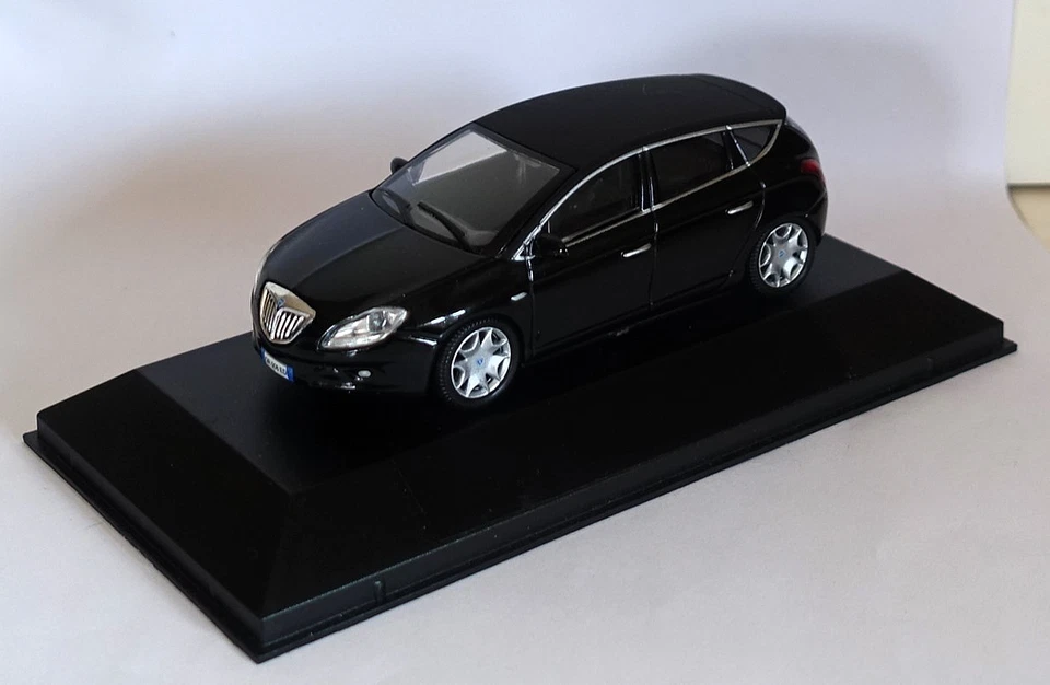 LANCIA DELTA 2008 - 1:43 - CON TECA - Immagine 2 di 3