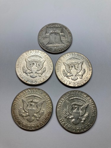 Lot of  ( 5 ) 1962 – 1969 Franklin & Kennedy Half Dollars 90% & 40% Silver Coins - Imagen 2 de 12