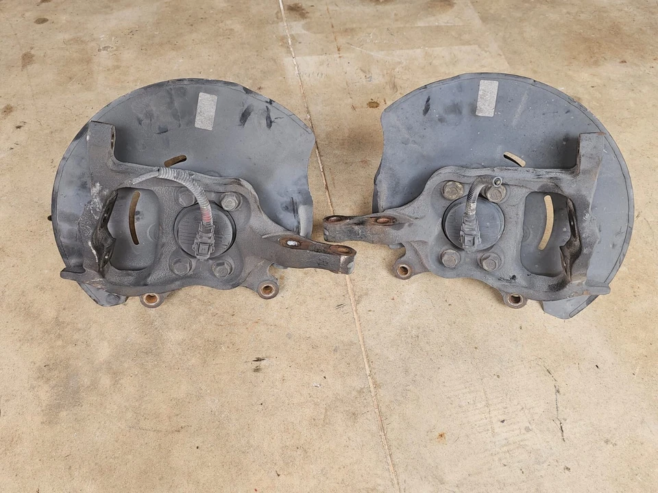 Hyundai Genesis cupé delantero LH RHSpec nudillo buje husillo suspensión BK 10-16 Foto 2 de 2