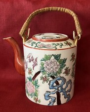 ANTIQUE/ VINTAGE CHINESE EXPORT PORCELAIN FAMILLE ROSE TEAPOT REPUBLIC PERIOD