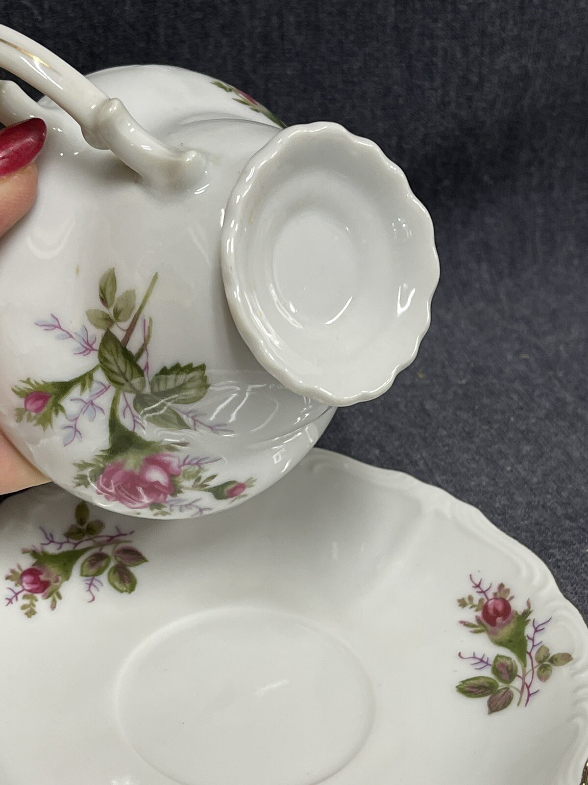 Vintage MOSS ROSE GOLD RIMMED SCALLOPED TEA CUP & PLATE