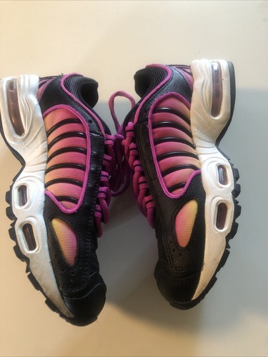 Pink Max Air Nike Black And Pink Size Is 7 Uk 4.5 EUR 38 Cm24 - Picture 4 of 6