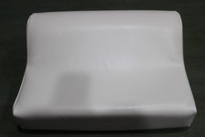 GOODMAN SPECIALTY PILLOW WHITE 404 4" VINYL CONTOUR PILLOW