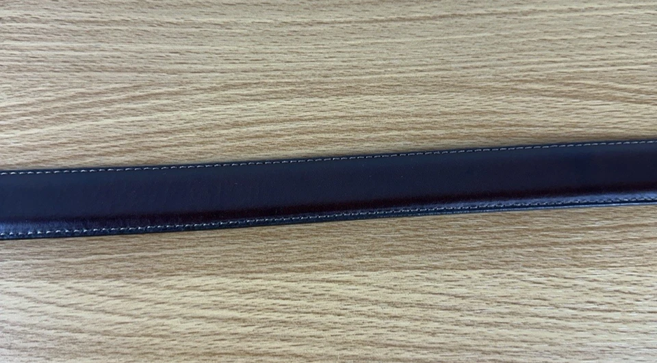 Cinto náutico vintage marrom couro granulado fivela tom prata feito na Argentina - Imagem 4 de 4