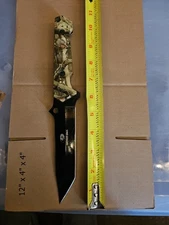 Mossy Oak Hunting Knife. 5.25 Inch Stainless Black Blade With Camouflage Handle