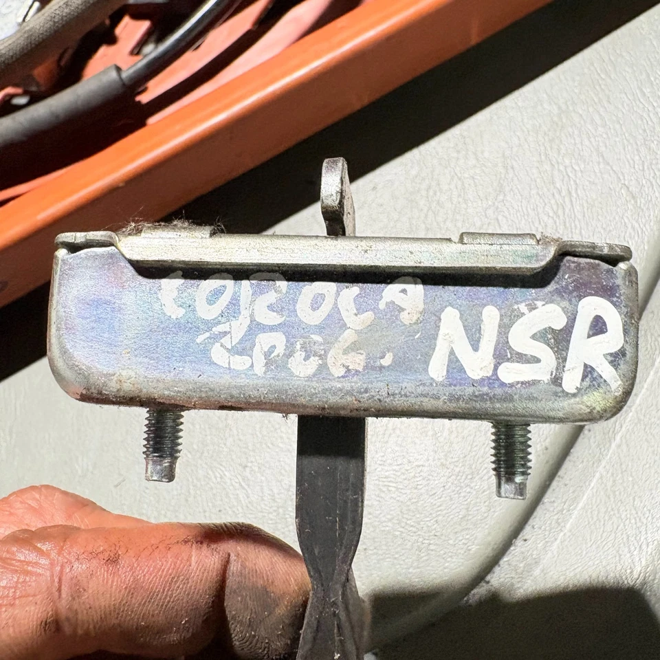 Correa de retención de puerta trasera izquierda pasajero Toyota Corolla 2000-2006 Foto 4 de 4