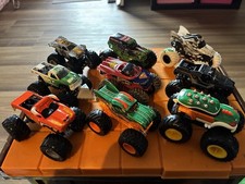 9x HotWheels Die Cast BIG MONSTER Jam TRUCKS Superman Bowser Dragon Bull +++ LOT