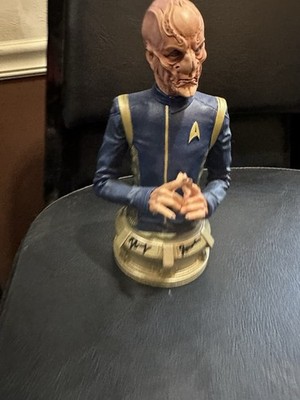 Star Trek Discovery Saru Bust 1:8 Scale Figure #117 Signed by Doug Jones
