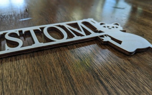 Letrero de decoración de arañazos de 11x6 pulgadas con nombre personalizado de madera para gatos colgante arte personalizado - Imagen 2 de 2