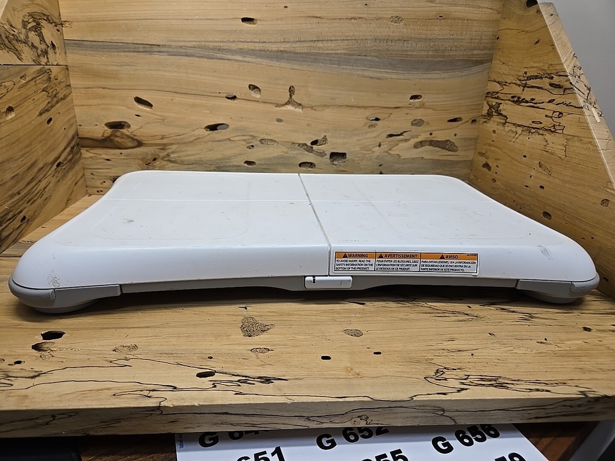 新品センサーバー付き＋Wii＋バランスボード＋ソフト＋ヌンチャク 31EtjNgnuqL.jpg_BO30,255,255,