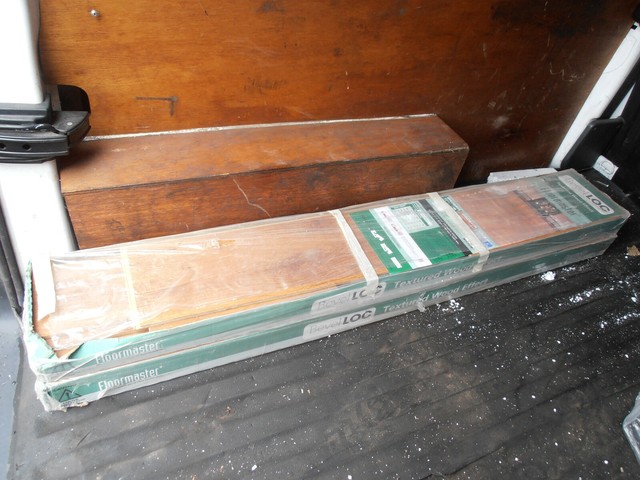 Colours Collaris Harlech Oak Effect Laminate Flooring 1 Pack For