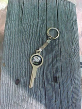 1960s 1970s 1980s GOLD CADILLAC CREST IGNITION KEY BLANK CHAIN CLASSY B50C