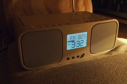 SONY CD Radio Cassette Player CFD-S401 easy use& large LCD from Japan New - Picture 12 of 16