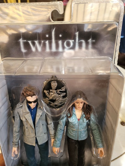 NECA Twilight Edward & Bella 6 to 7 Inches Action Figure for sale online | eBay