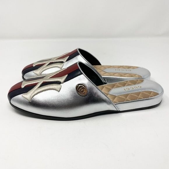 サンダル・ミュール Gucci Silver Leather Sandals Embellished leather sandals in silver - Gucci | Mytheresa