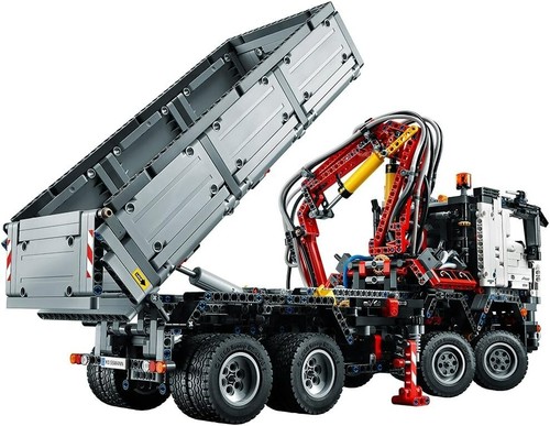 LEGO TECHNIC 42043: Mercedes-Benz Arocs 3245 2-in-1 Retired Genuine LEGO Set New - Picture 5 of 7